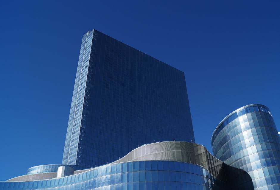 quien puede hacer el informe de evaluacion de edificios
