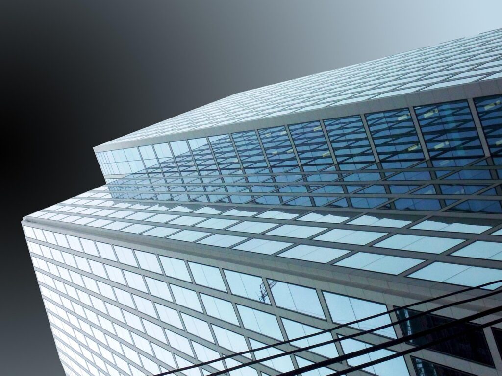 profesionales que hacen informes de evaluacion de edificios